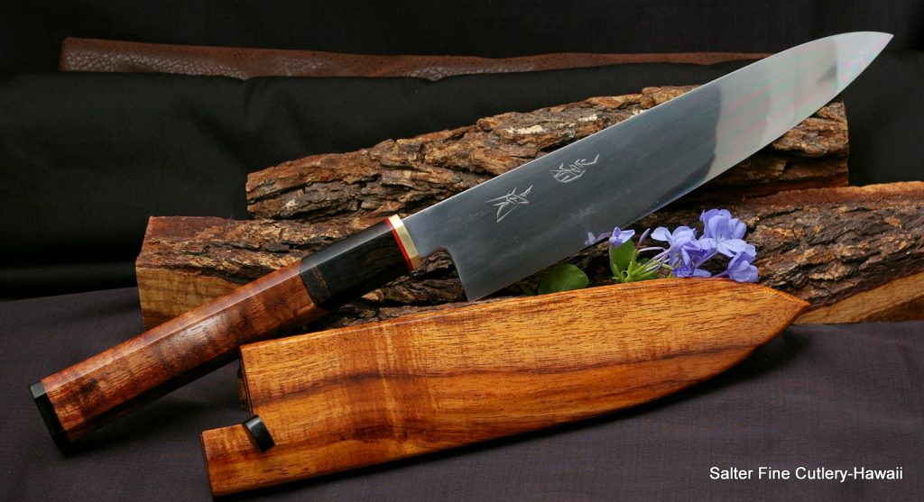 Single bevel vs. Double bevel knife Which one is the better style?